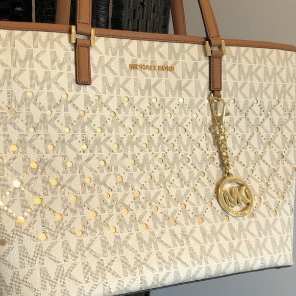 Michael Kors Large Jet Set Tote & Logo Charm - Picture 11 of 11